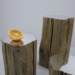 piccoli tavolini in tronco di legno pregiato massiccio e di recupero e lamina in specchio 