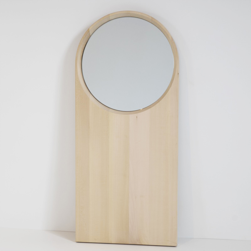 Specchio in Tiglio Massello dal design scandinavo 